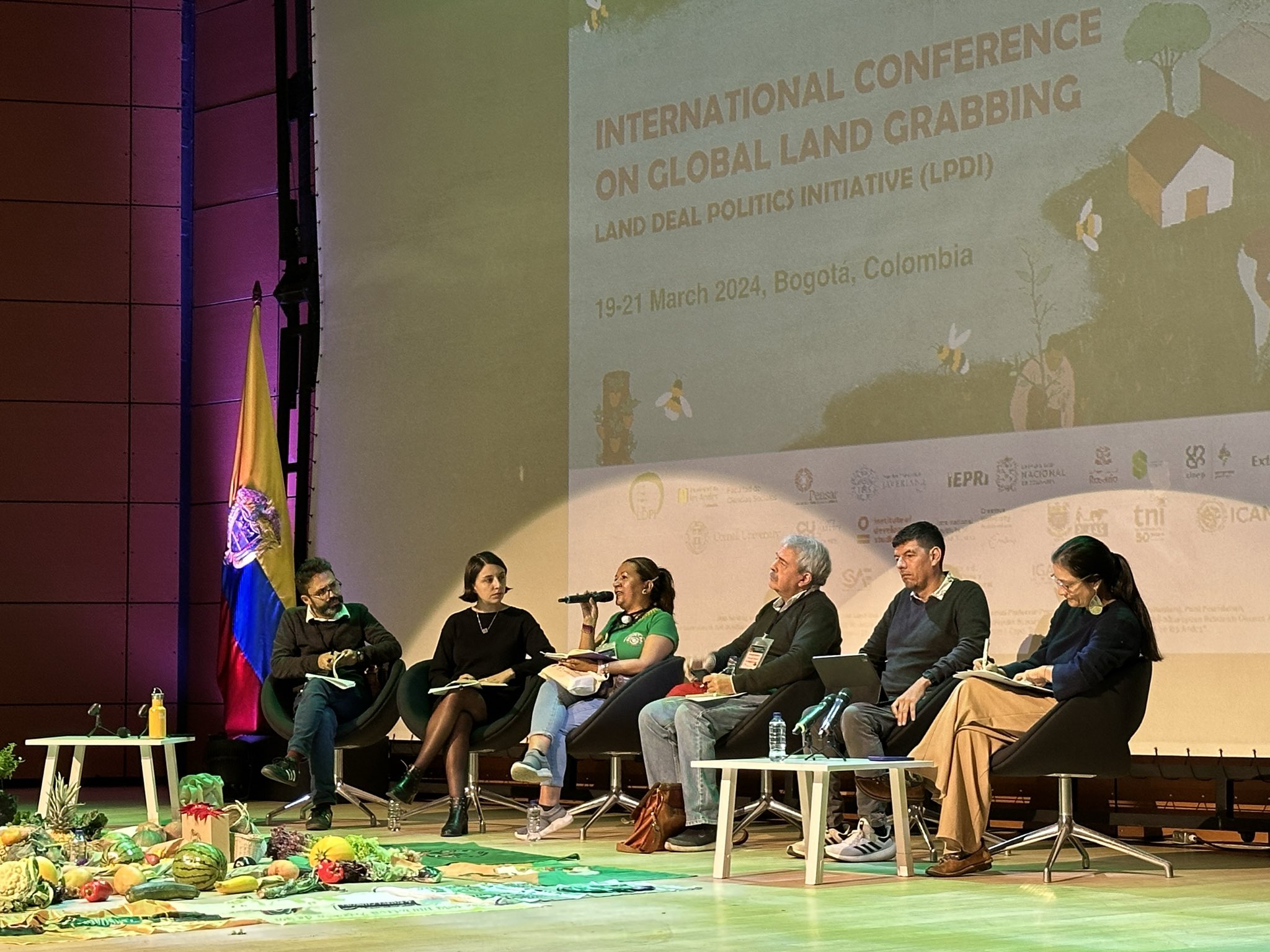 #Pensartecuenta: Conferencia Internacional de Acaparamiento Global de Tierras LDPI Pontificia Universidad Javeriana